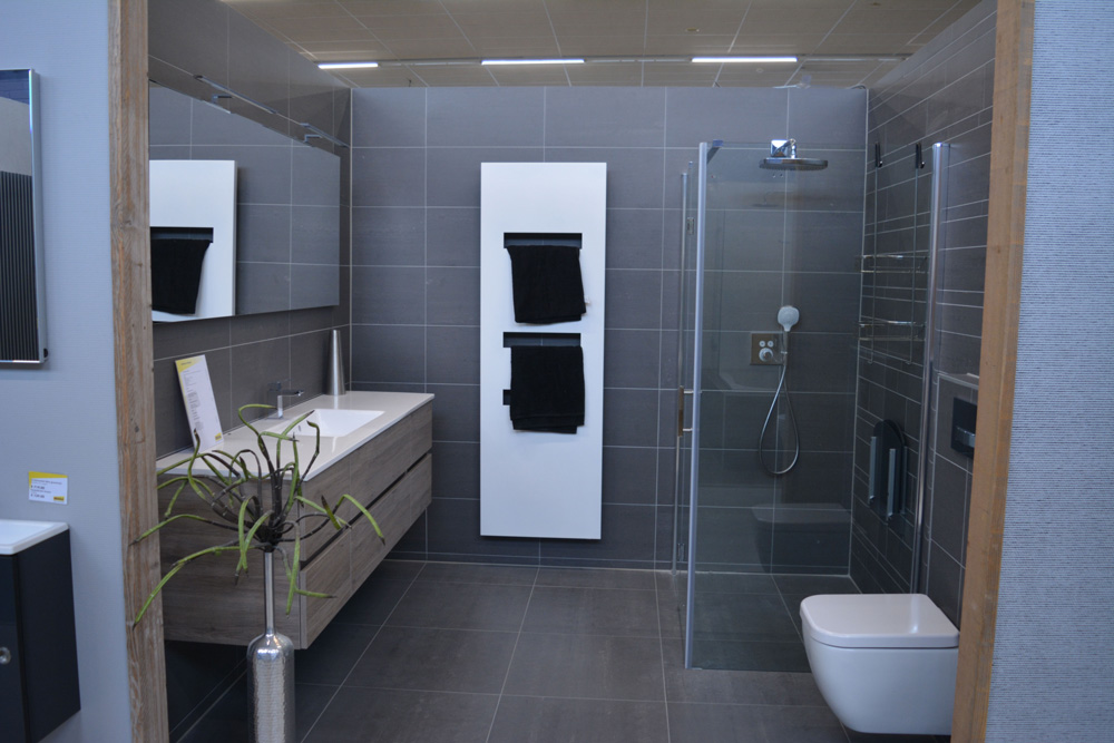 Mega Tegels & Badkamers presenteert de nieuwe badkamers