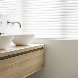 Sanidirect; houten badkamers